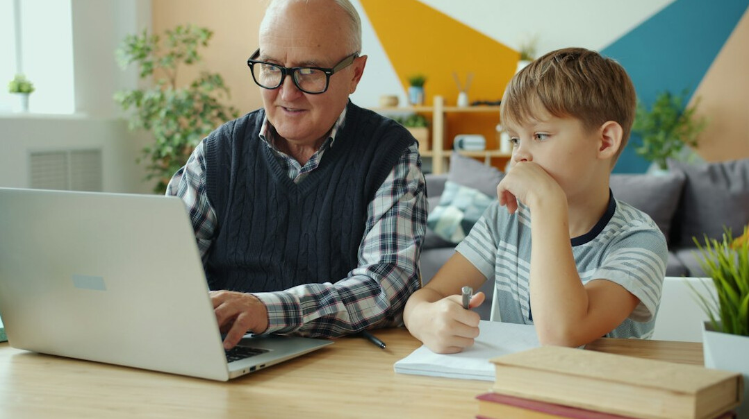 elderly person learning technology
